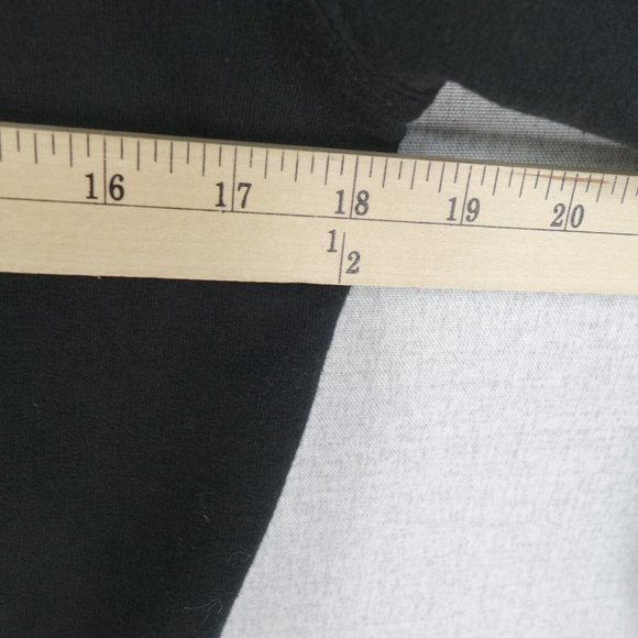 Roxy Hoodie Womens Small Black Pullover Long Sleeve Kangaroo Pockets Graphic - Picture 5 of 8